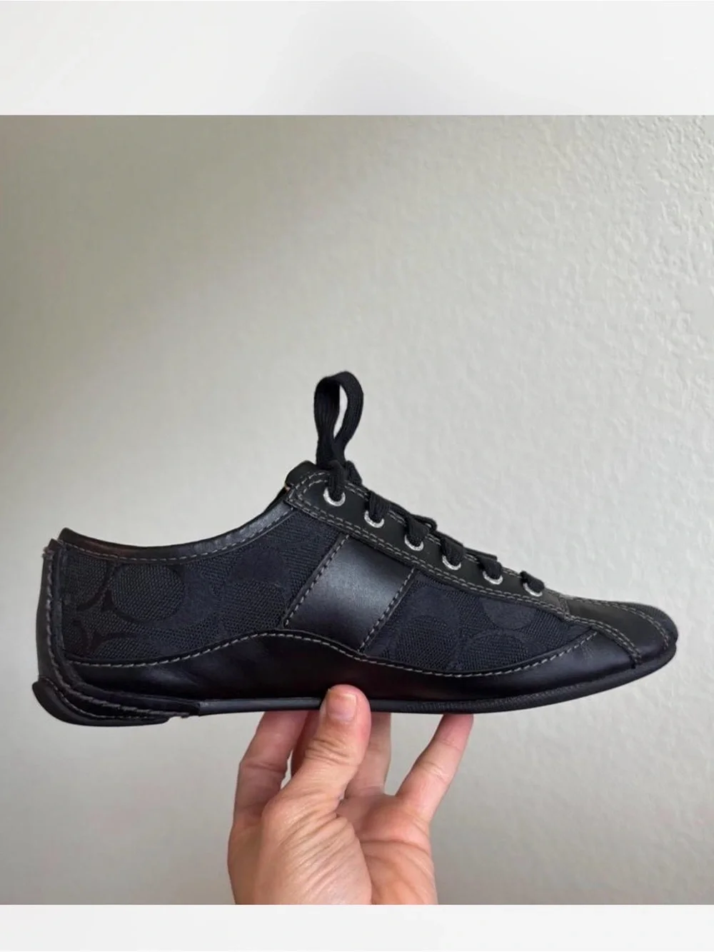 Authentic Coach women’s black Lace-Up Sneaker